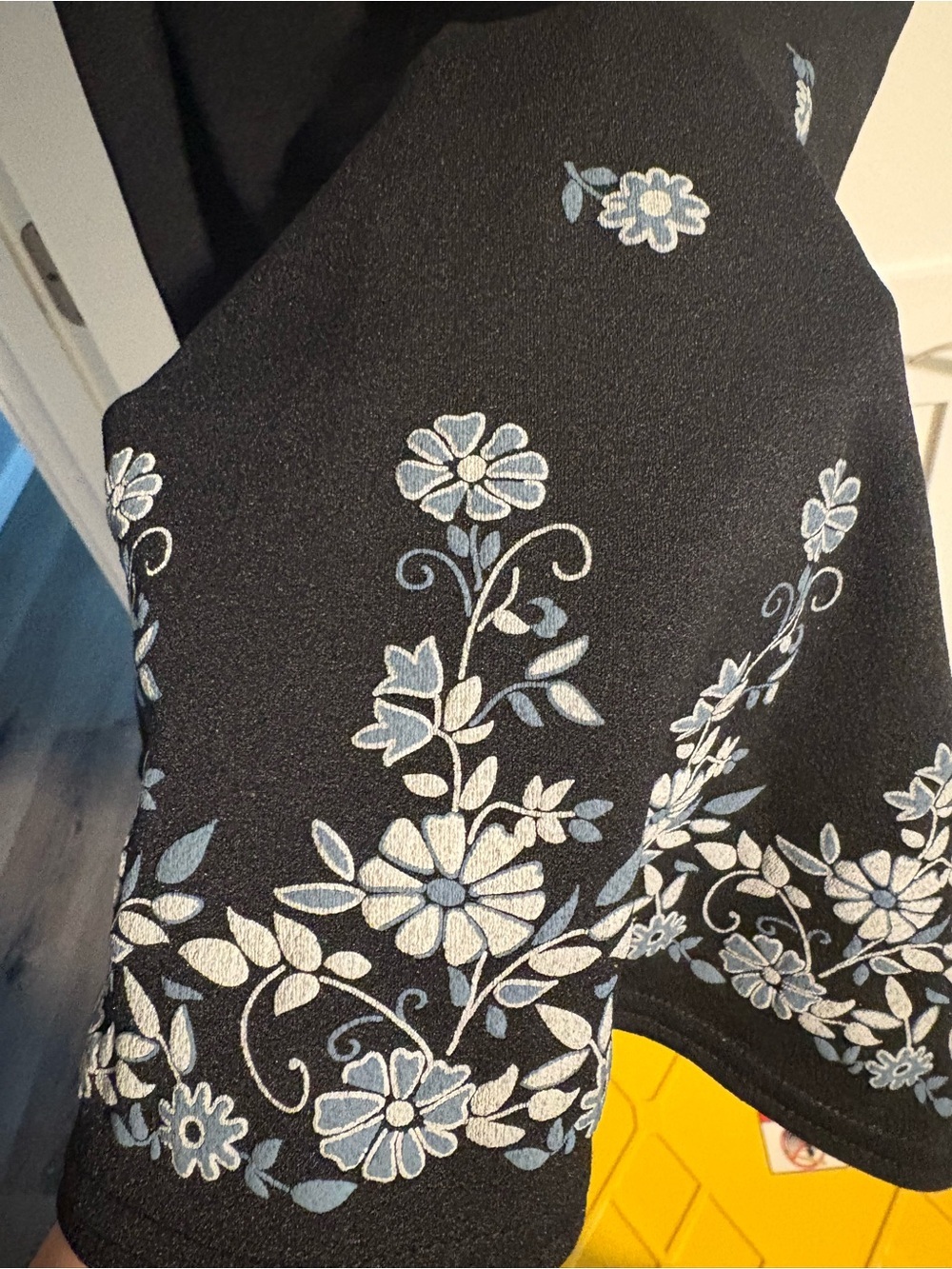 Early y2k vintage Black Sleeveless Shift Dress with White and Blue Floral Hem - Picture 3 of 3